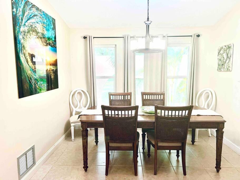 Heated Saltwater Pool Home Minutes To Beach Englewood Ngoại thất bức ảnh