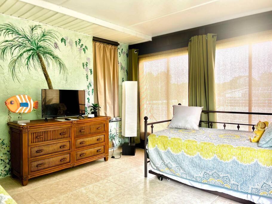 Heated Saltwater Pool Home Minutes To Beach Englewood Ngoại thất bức ảnh